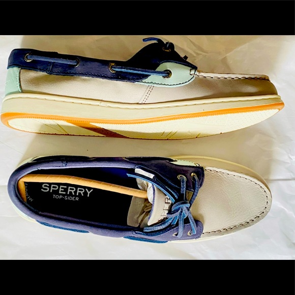 NWT: SPERRY - FISH 2 EYE TRI GREY MULTI - SIZE 8.5 M. In ORIGINAL BOX - Picture 2 of 7